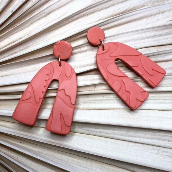 LAND studio Noble Fawn Red earrings